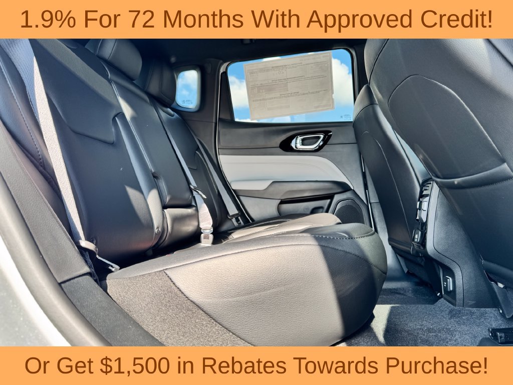 New 2026 Jeep Compass Limited AWD/4WD image 12