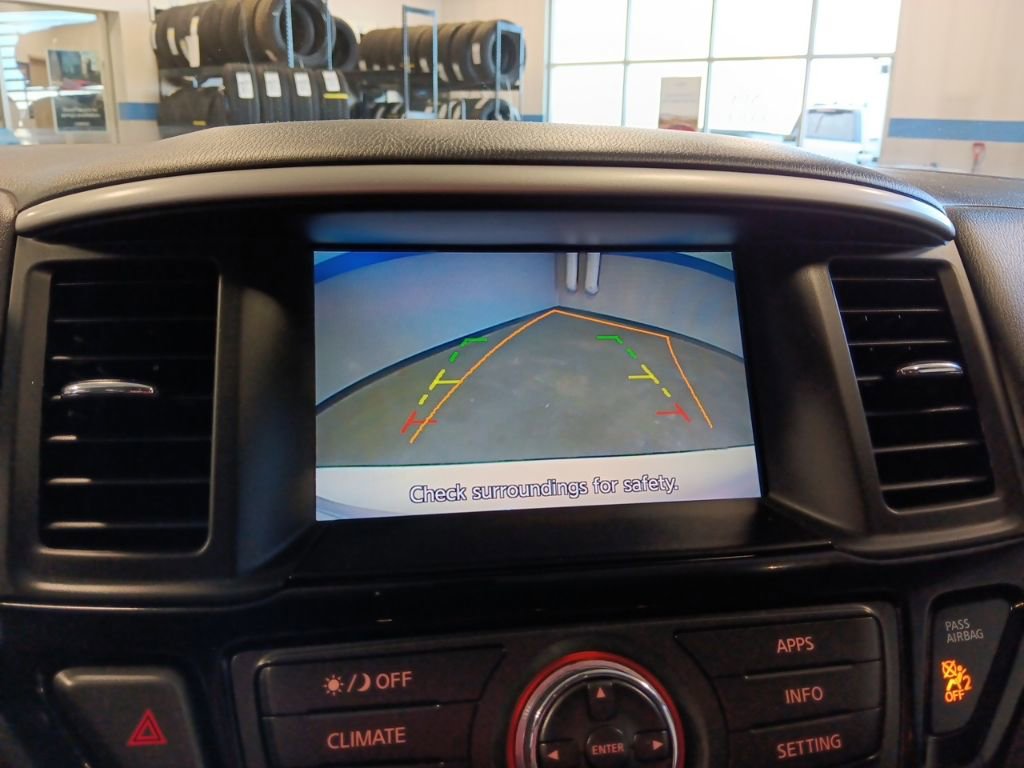Used 2018 Nissan Pathfinder S AWD/4WD image 15
