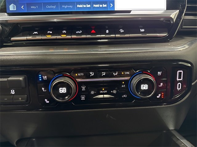 Used 2024 Chevrolet Silverado 1500 High Country w/ Technology Package image 16