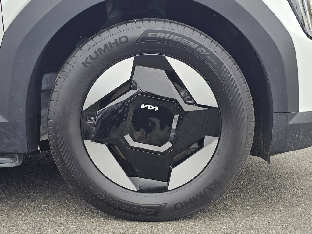 Certified 2024 Kia EV9 Wind AWD/4WD image 34