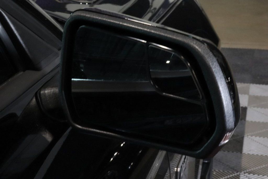 Used 2016 Ford Mustang GT Premium image 31