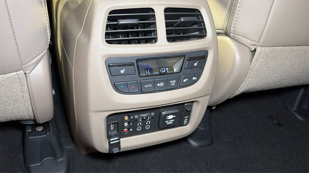 Used 2017 Honda Pilot Elite image 18