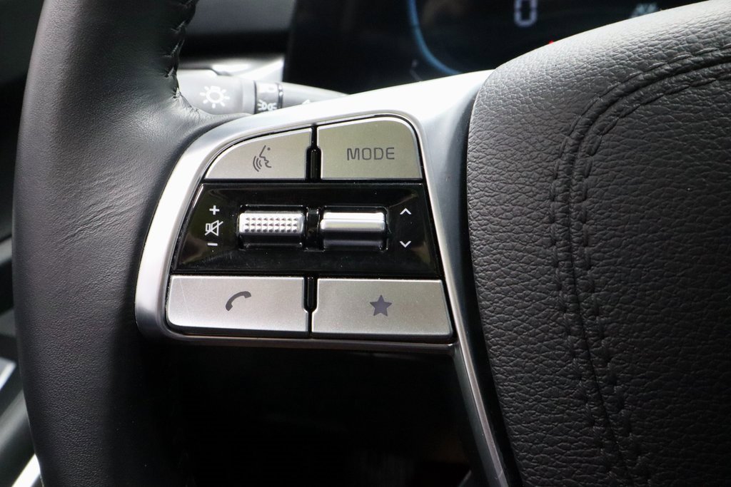 Used 2025 Kia Telluride S image 33