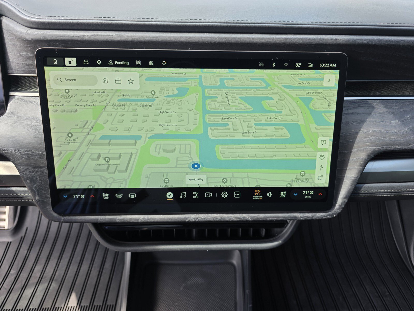 Used 2022 Rivian R1S Launch Edition AWD/4WD image 24