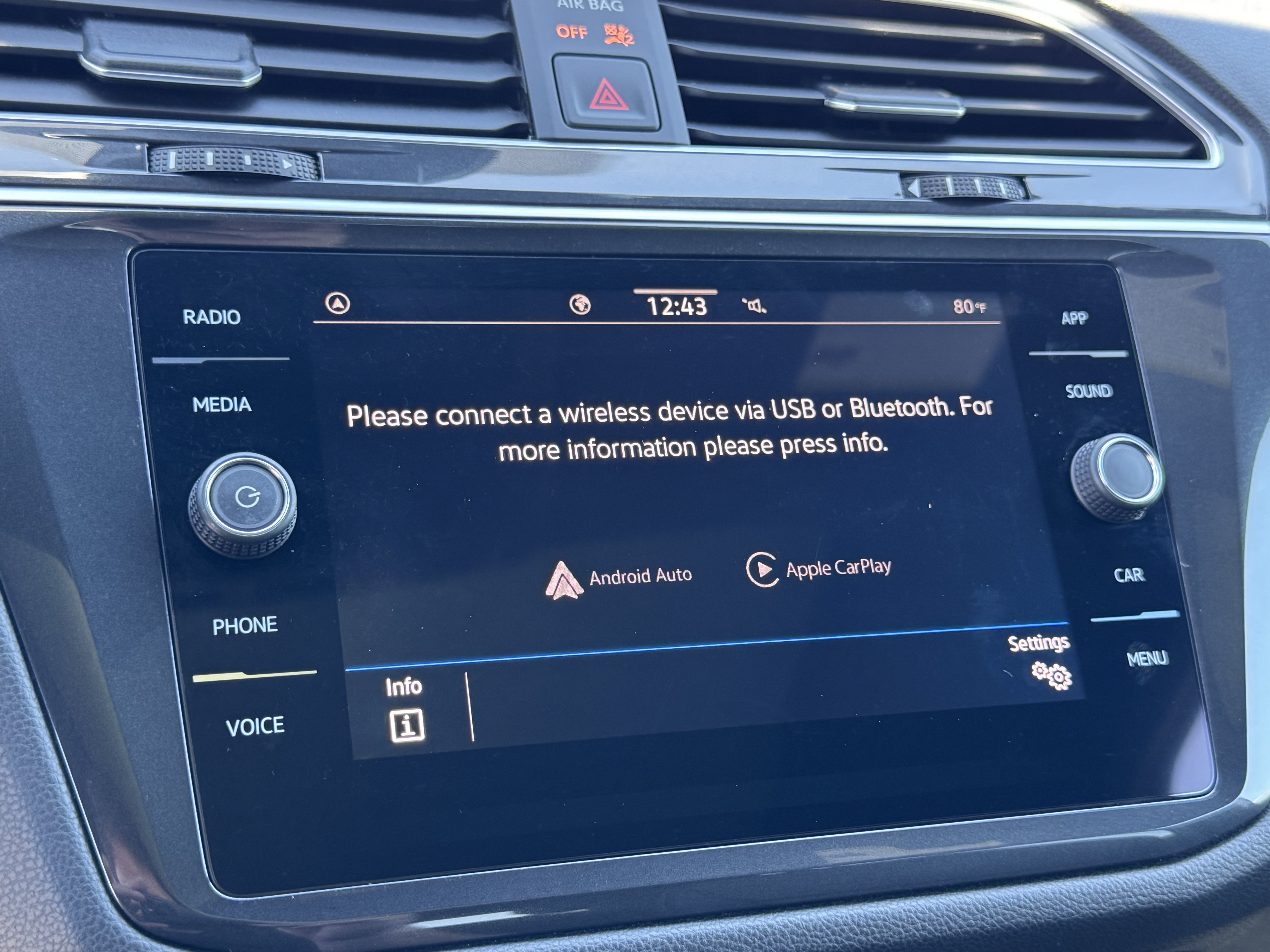 Used 2024 Volkswagen Tiguan SE R-Line FWD image 25