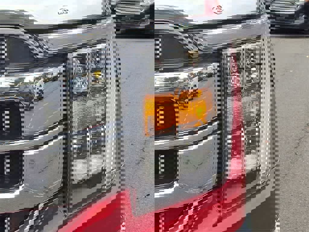 Certified 2021 Ford F150 Lariat image 30