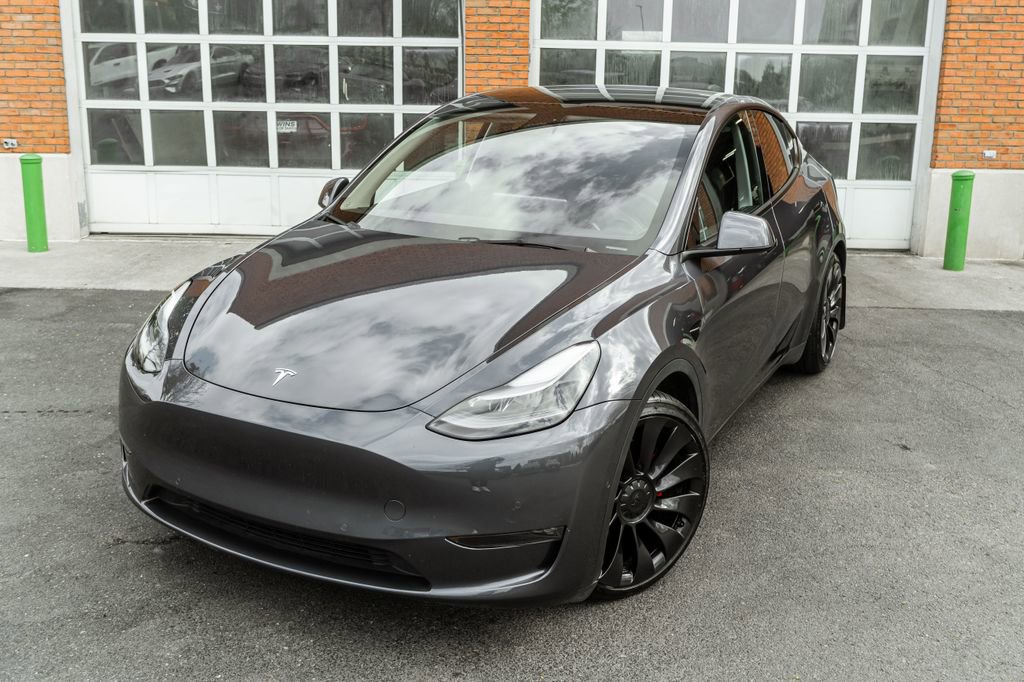Used 2022 Tesla Model Y Performance AWD/4WD image 2