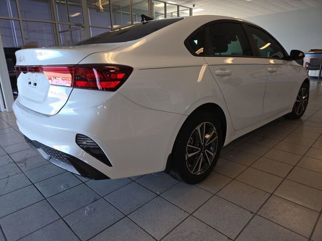 Used 2023 Kia Forte LXS image 8