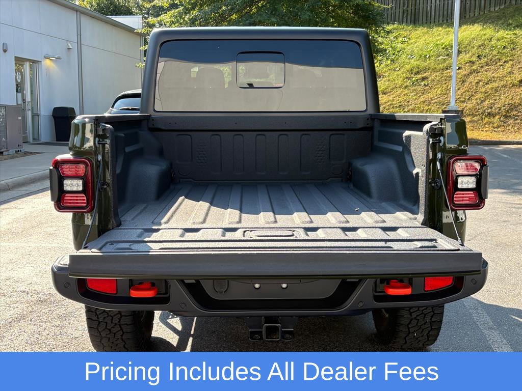 Used 2024 Jeep Gladiator Mojave w/ Safety Group AWD/4WD image 25