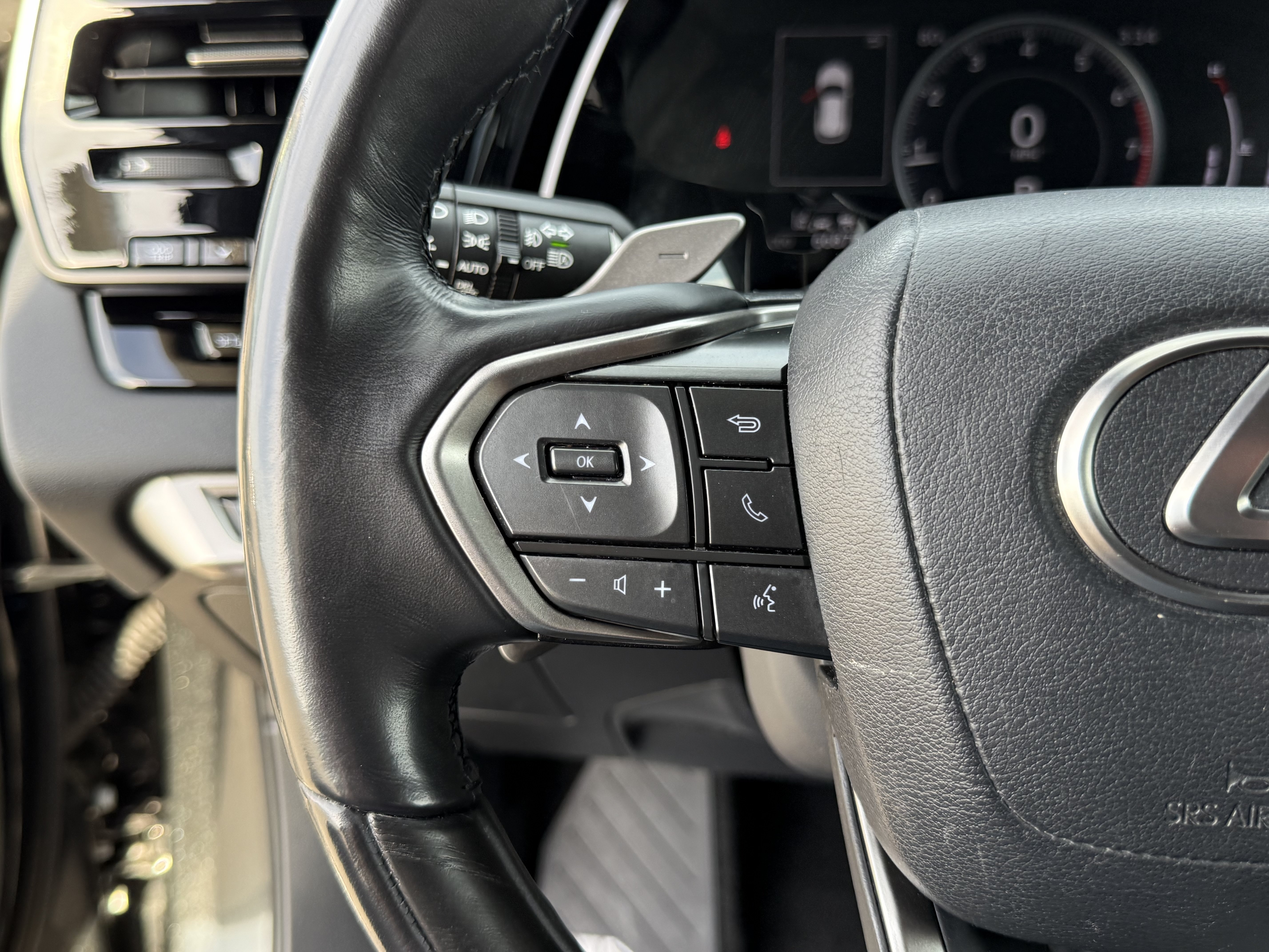 Certified 2024 Lexus RX 350 Premium w/ Cold Area Package FWD image 22
