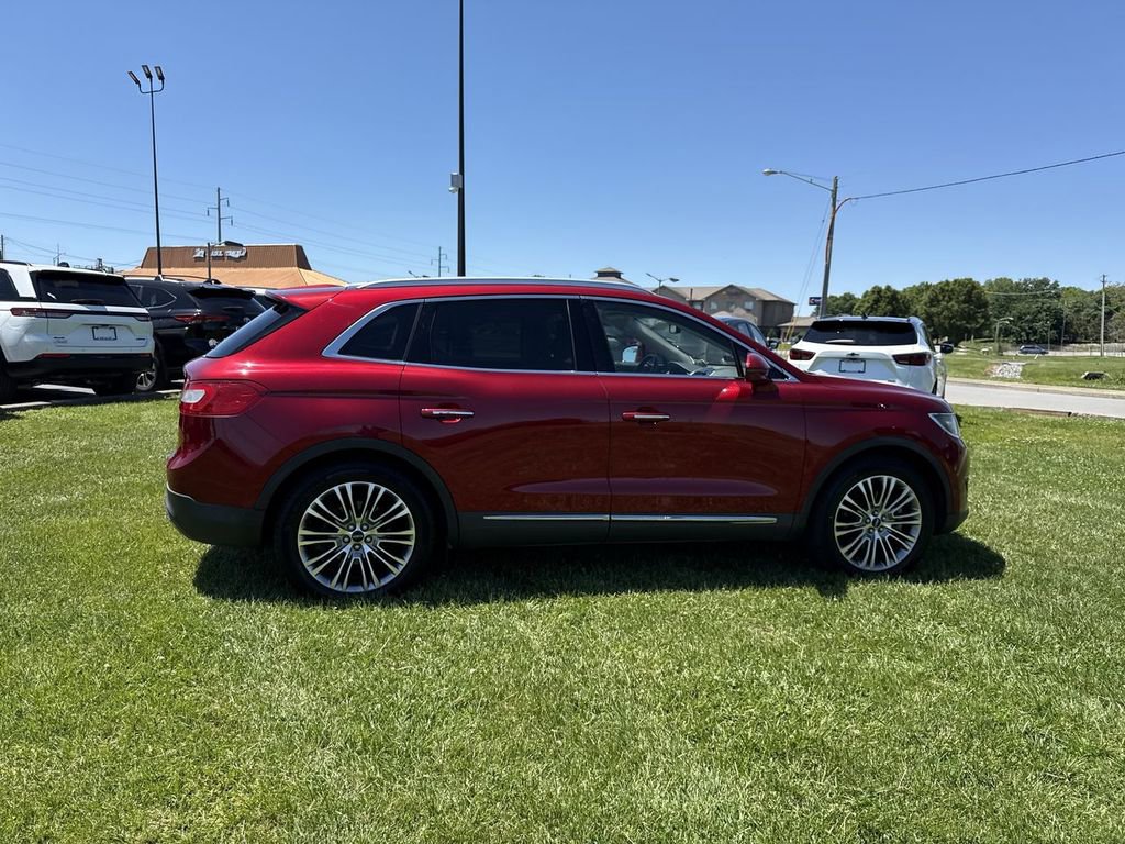 Used 2016 Lincoln MKX Reserve FWD image 14