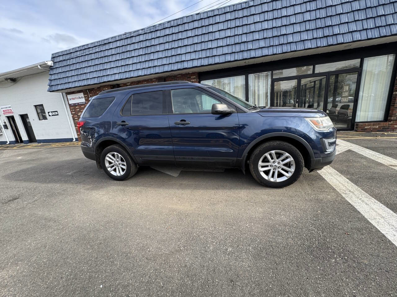 Used 2016 Ford Explorer Base AWD 4dr SUV image 5