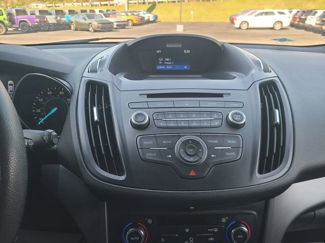 Used 2017 Ford Escape SE w/ SE Cold Weather Package AWD/4WD image 12