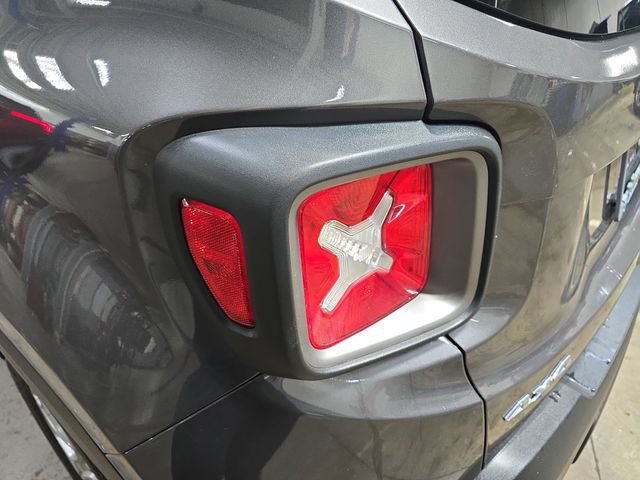 Used 2019 Jeep Renegade Limited w/ Trailer Tow Group image 36