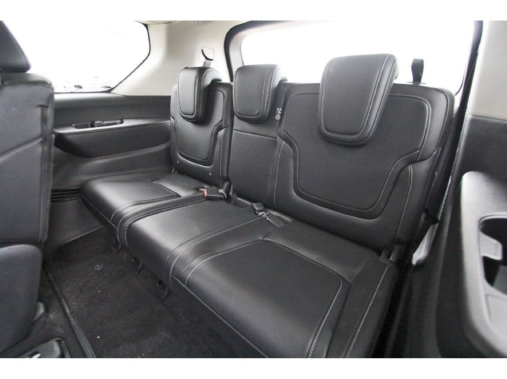 Certified 2026 Nissan Armada SV RWD image 8