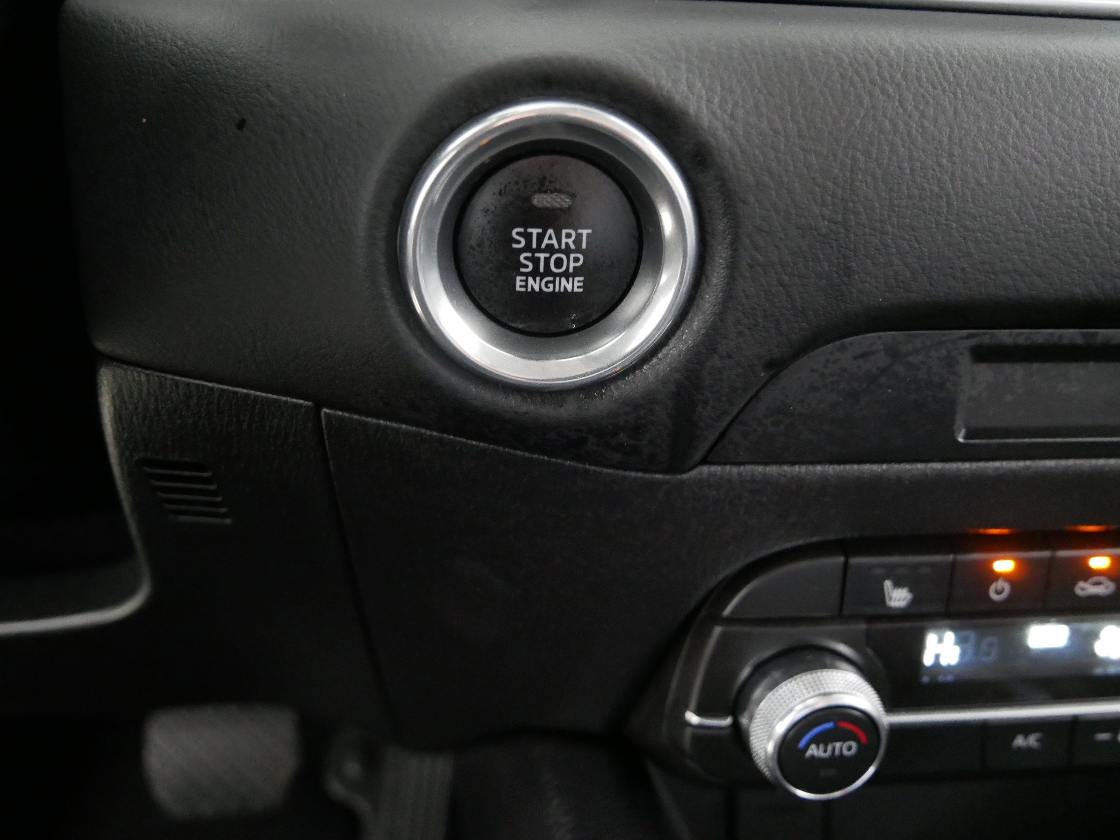 Certified 2025 MAZDA CX-5 AWD 2.5 S w/ Select Package image 29