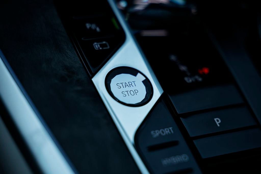 New 2026 BMW X5 xDrive50e w/ Executive Package image 40