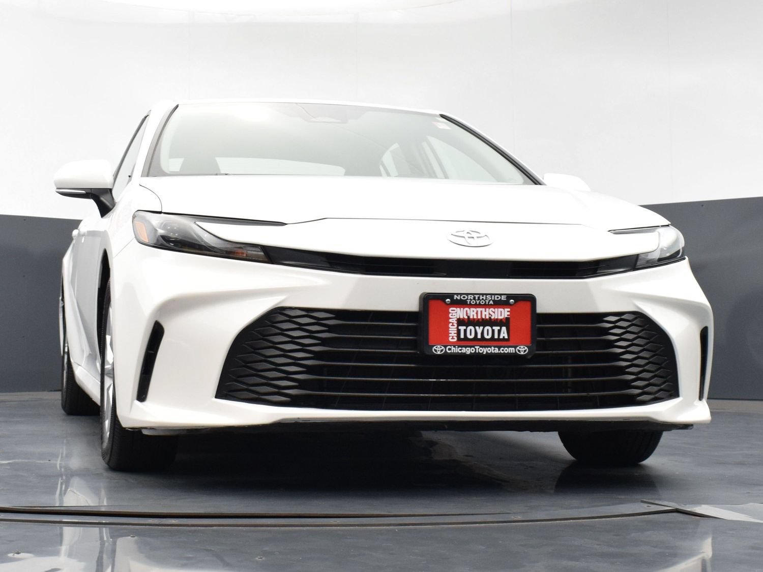 Used 2025 Toyota Camry LE FWD image 29