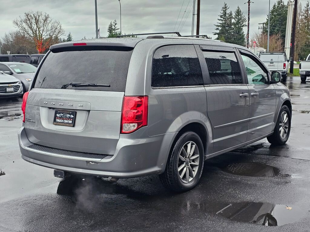 Used 2015 Dodge Grand Caravan American Value Package FWD image 5
