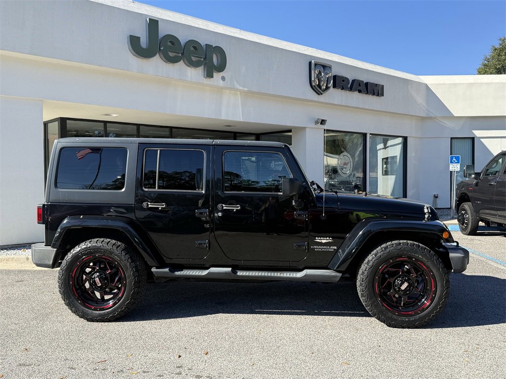 Used 2014 Jeep Wrangler Unlimited Sahara w/ Dual Top Group image 4