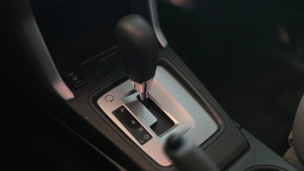 Used 2015 Subaru Forester 2.5i Premium w/ All-Weather Package image 19