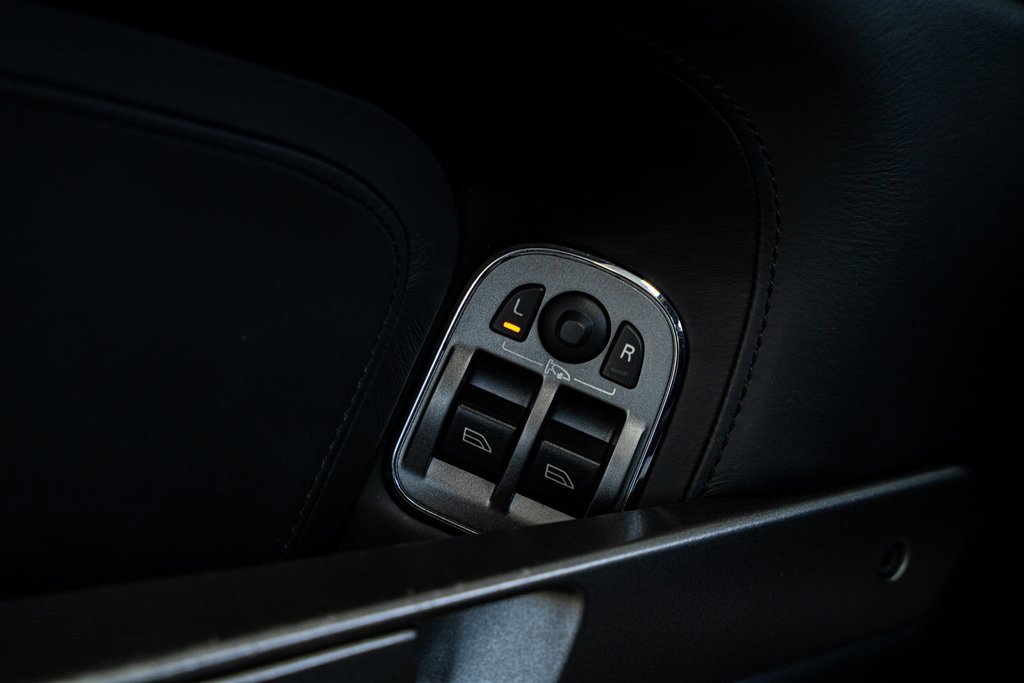 Used 2011 Aston Martin DB9 Coupe image 29