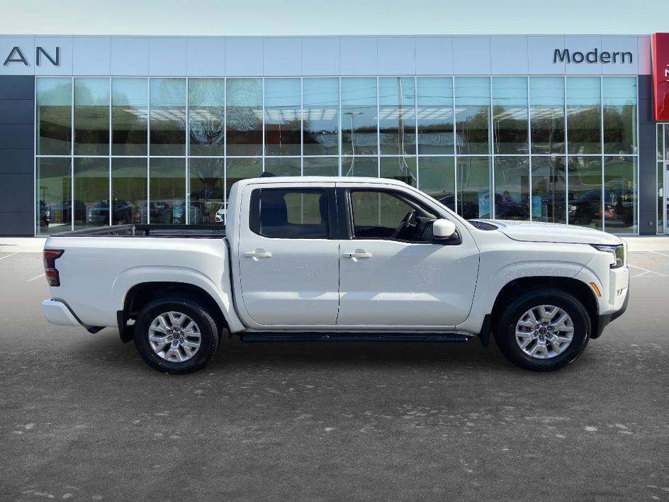 Certified 2024 Nissan Frontier SV w/ SV Convenience Package RWD image 4