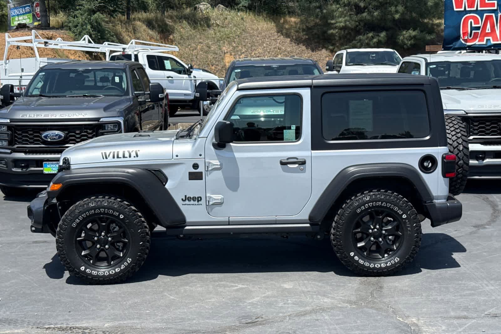 Used 2022 Jeep Wrangler Sport AWD/4WD image 7