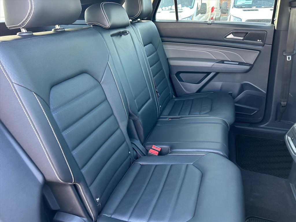 Used 2021 Volkswagen Atlas Cross Sport SEL Premium image 23