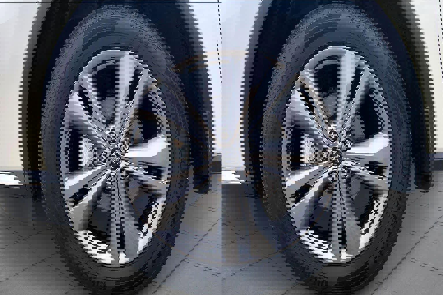 Used 2023 Nissan Murano Platinum w/ Cargo Package image 11