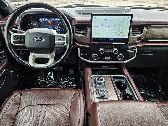 Used 2023 Ford Expedition Limited image 17