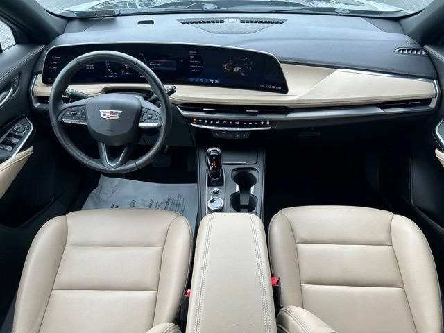 Used 2024 Cadillac XT4 Luxury w/ Cold Weather Package AWD/4WD image 75