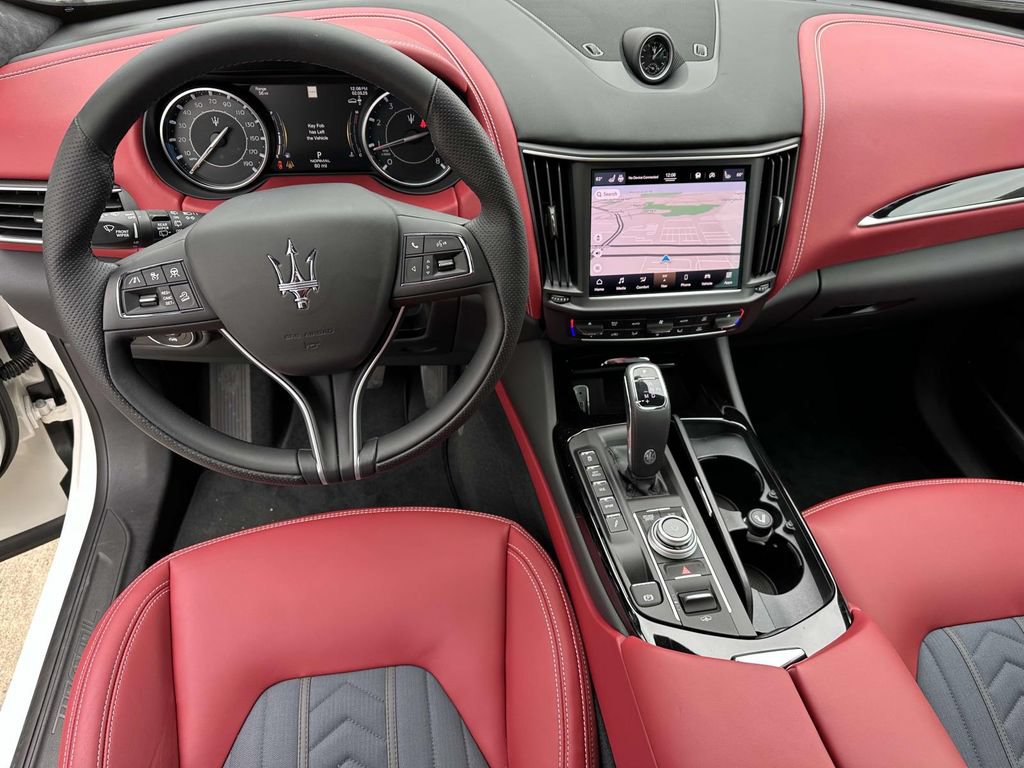 Used 2023 Maserati Levante GT AWD/4WD image 2