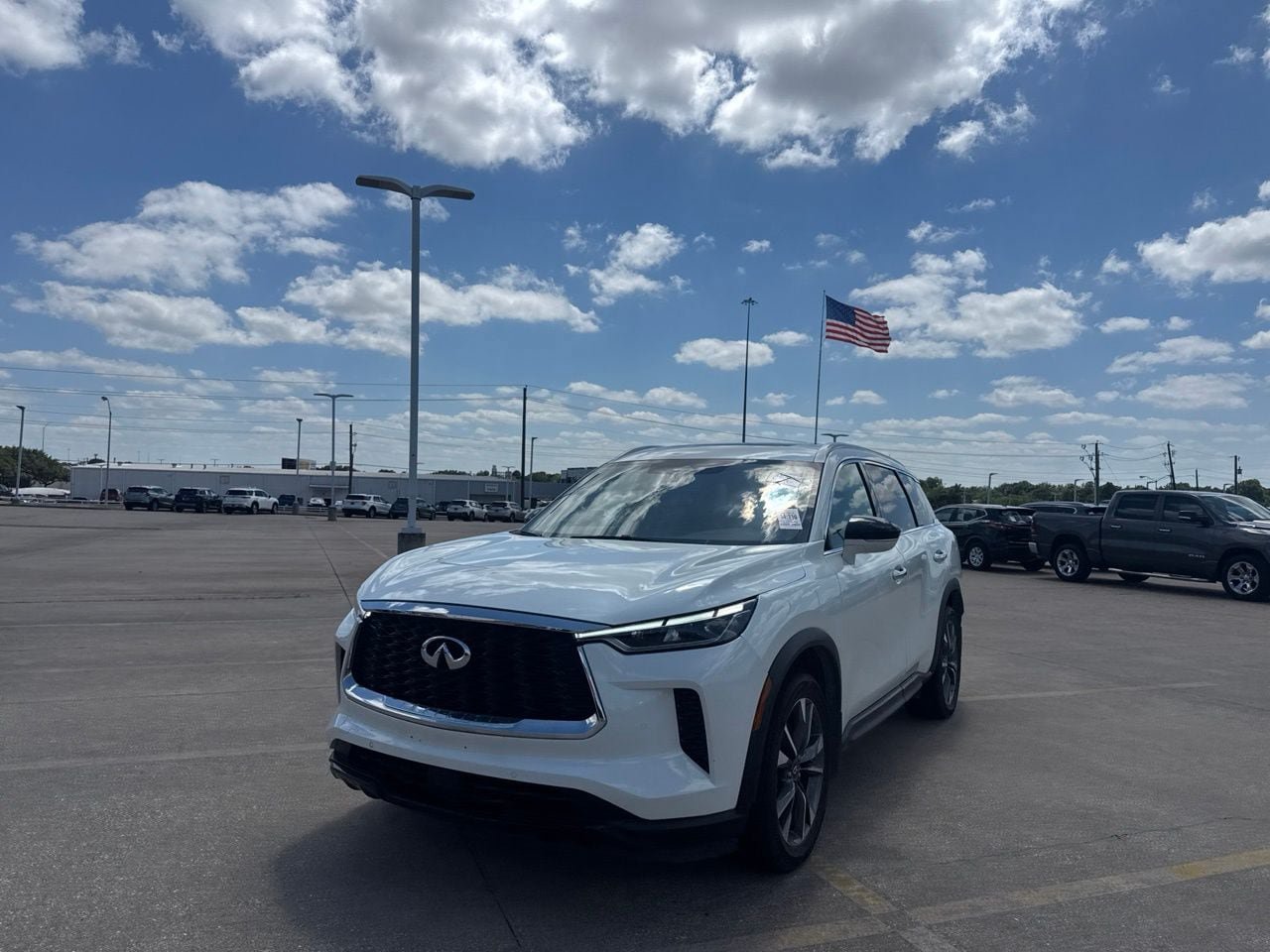 Used 2024 INFINITI QX60 Luxe AWD/4WD image 8