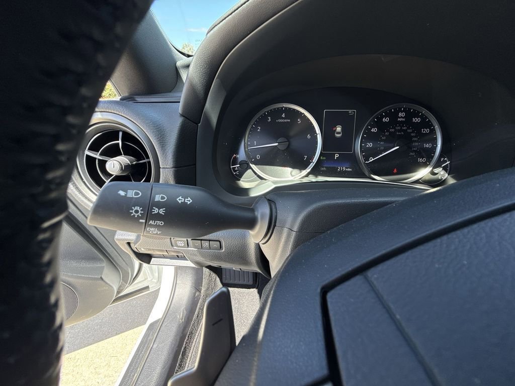 Used 2025 Lexus IS 350 F Sport image 28