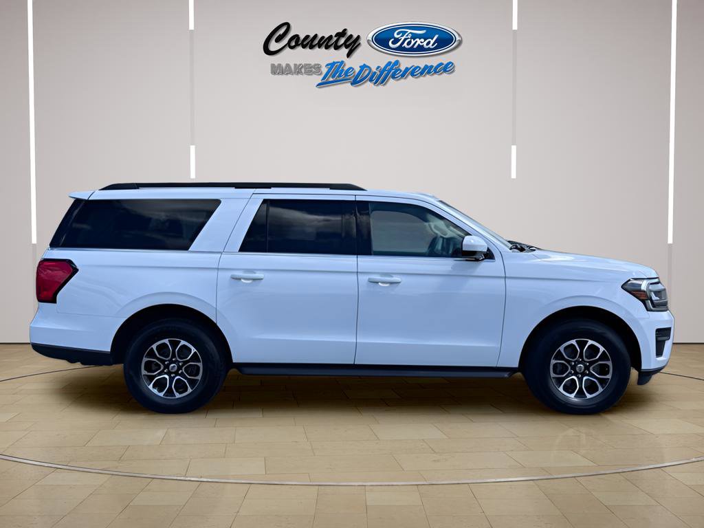 Used 2024 Ford Expedition Max XLT RWD image 3