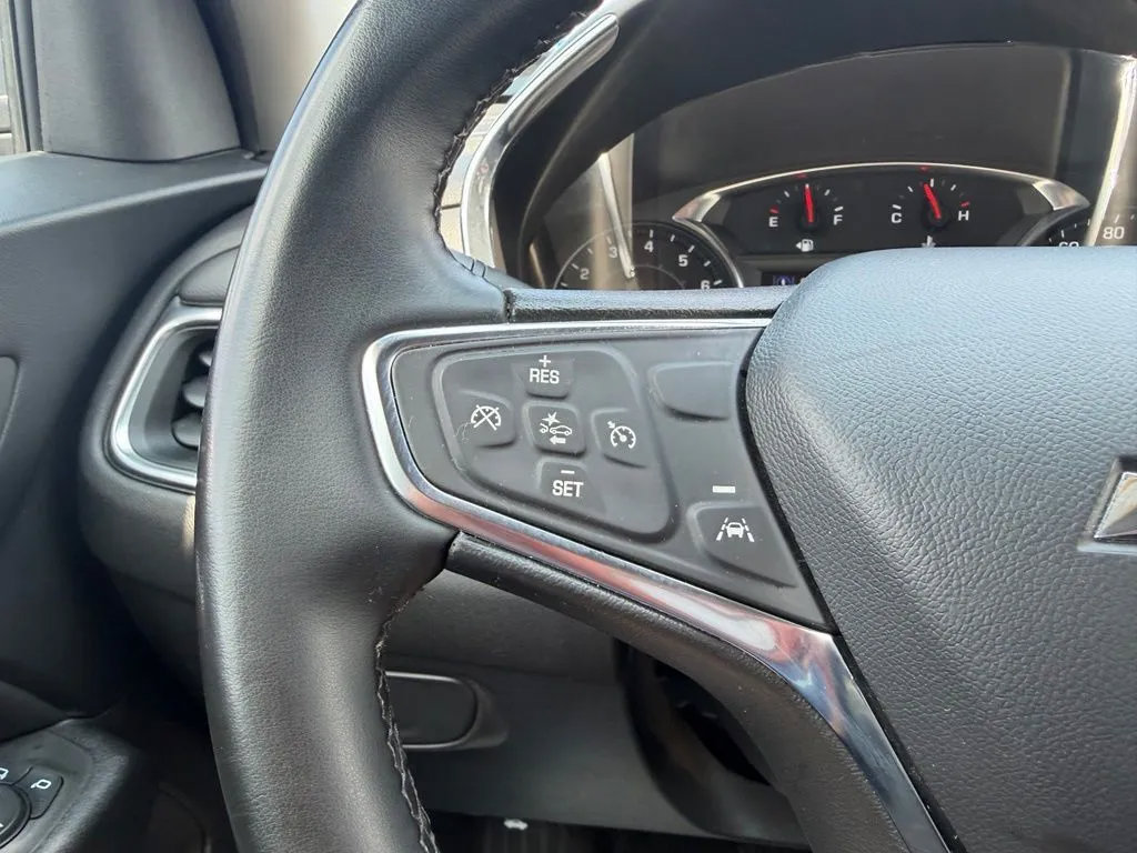 Used 2024 Chevrolet Equinox LT FWD image 16