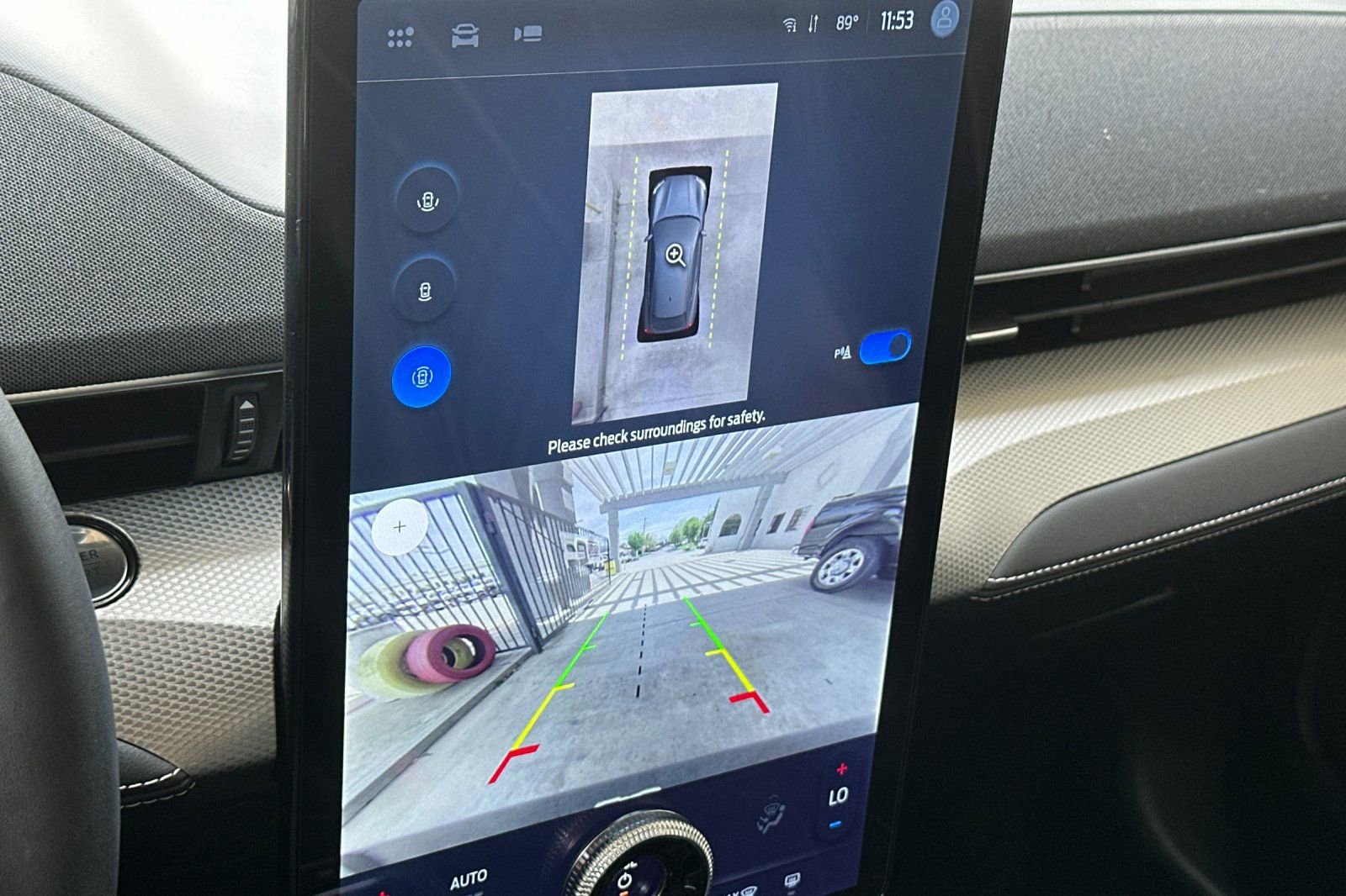 Used 2023 Ford Mustang Mach-E Select image 19