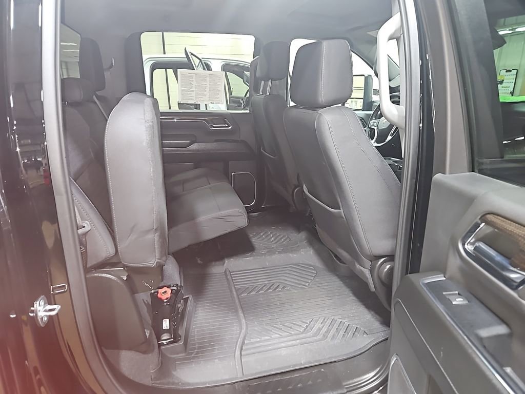 Used 2024 Chevrolet Silverado 2500 LT image 31