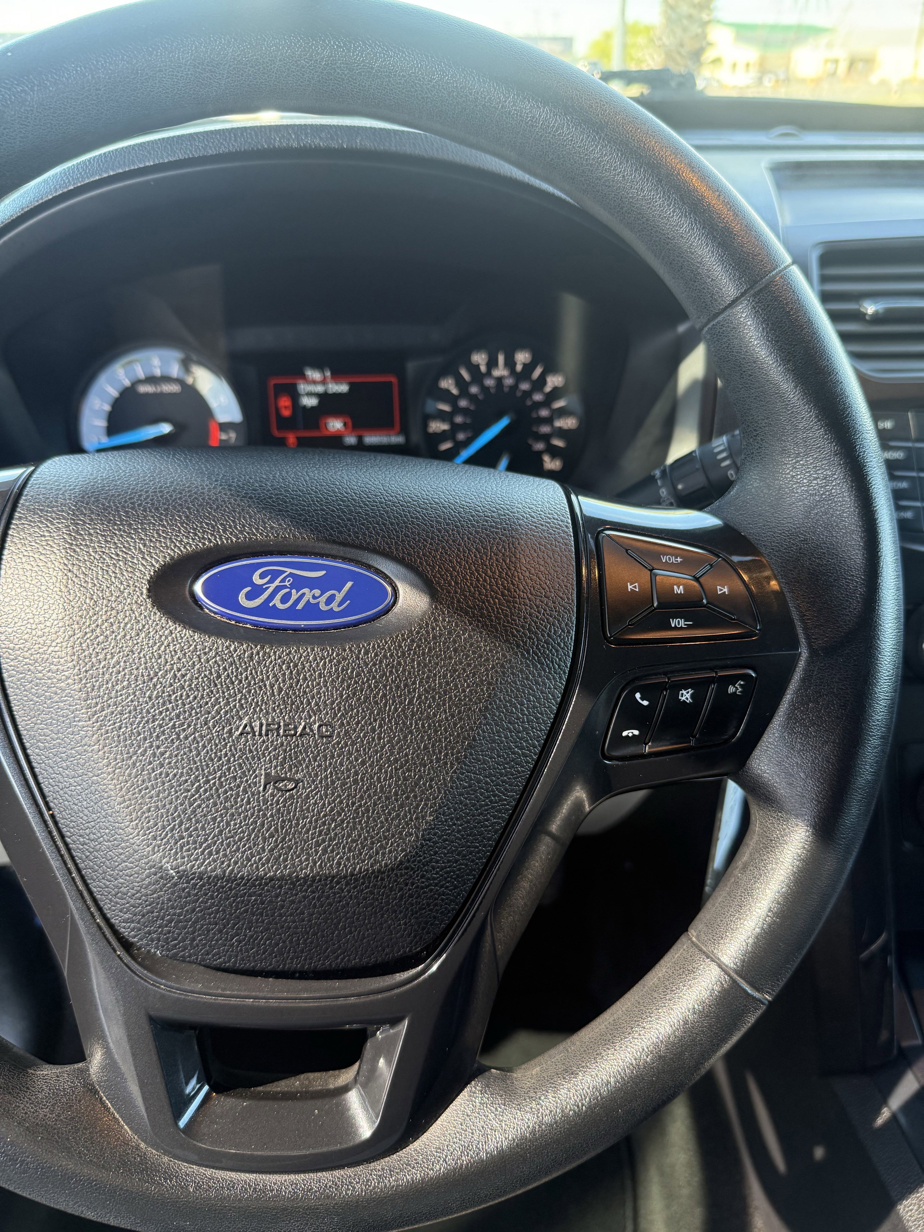 Used 2018 Ford Explorer FWD image 26