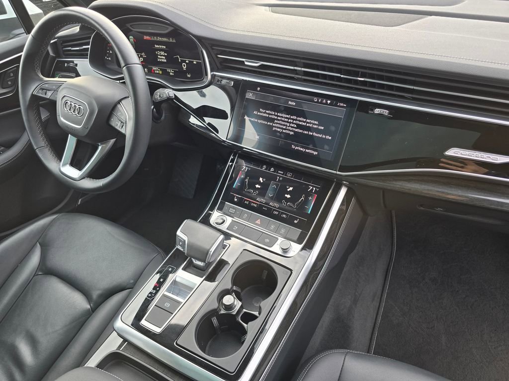 Used 2025 Audi Q7 3.0T Premium Plus image 47