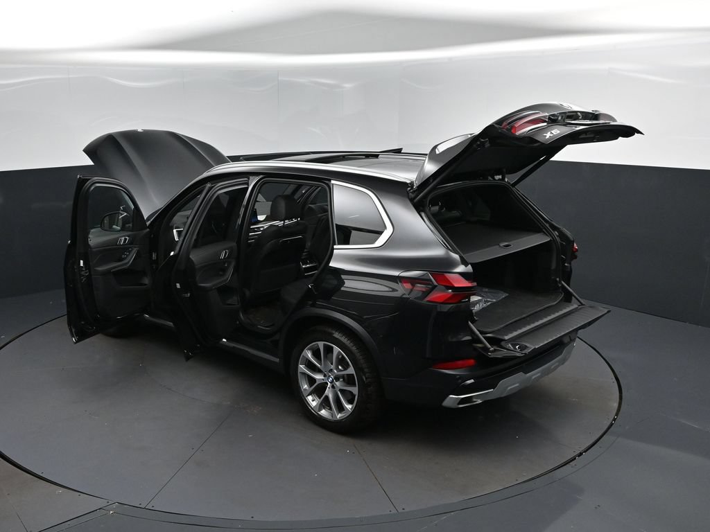 Used 2026 BMW X5 sDrive40i RWD image 2