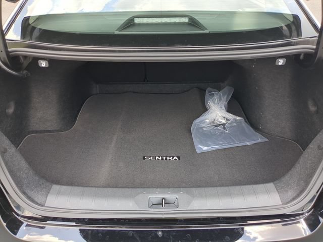 New 2026 Nissan Sentra SR w/ Floor Mat Package FWD image 26