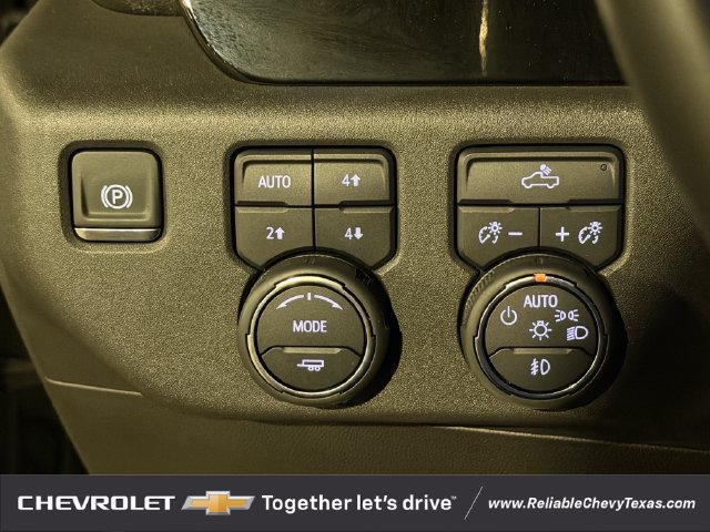 Used 2024 Chevrolet Silverado 1500 LT Trail Boss AWD/4WD image 27