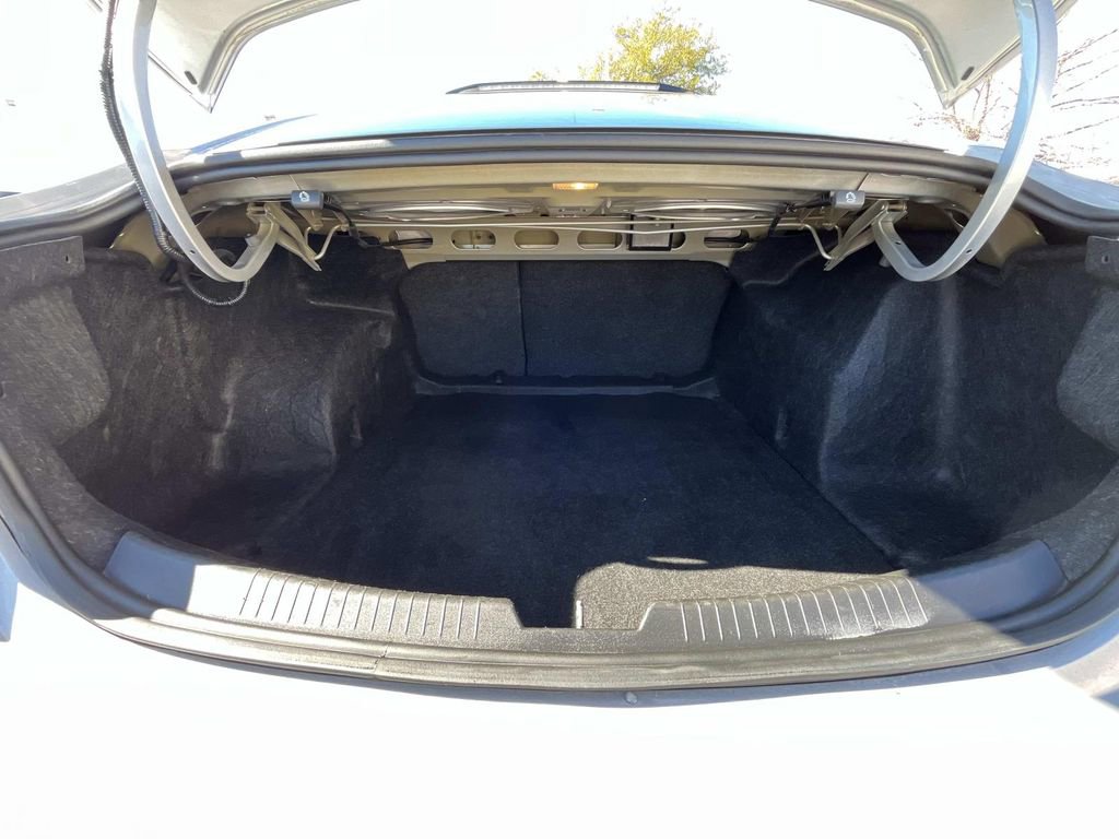 Used 2022 Chevrolet Malibu LT image 14