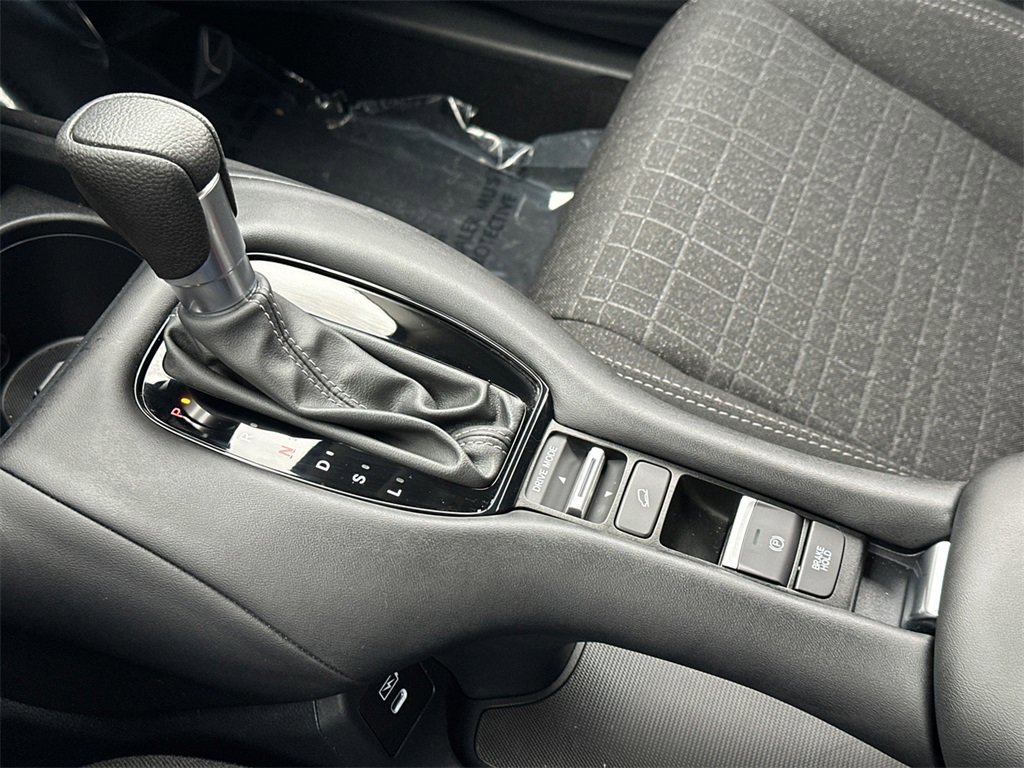 Used 2025 Honda HR-V LX image 27
