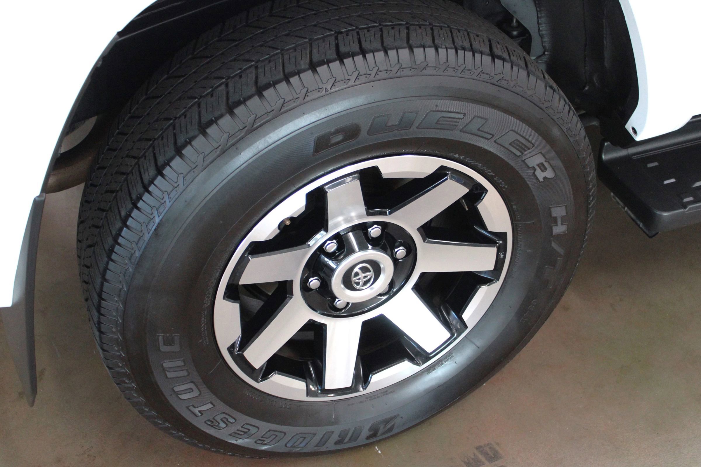 Used 2024 Toyota 4Runner TRD Off-Road Premium image 28