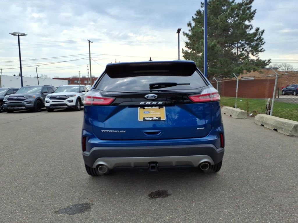 Certified 2024 Ford Edge Titanium w/ Class II Trailer Tow Package image 7