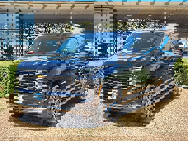 New 2026 Chevrolet Suburban High Country image 3