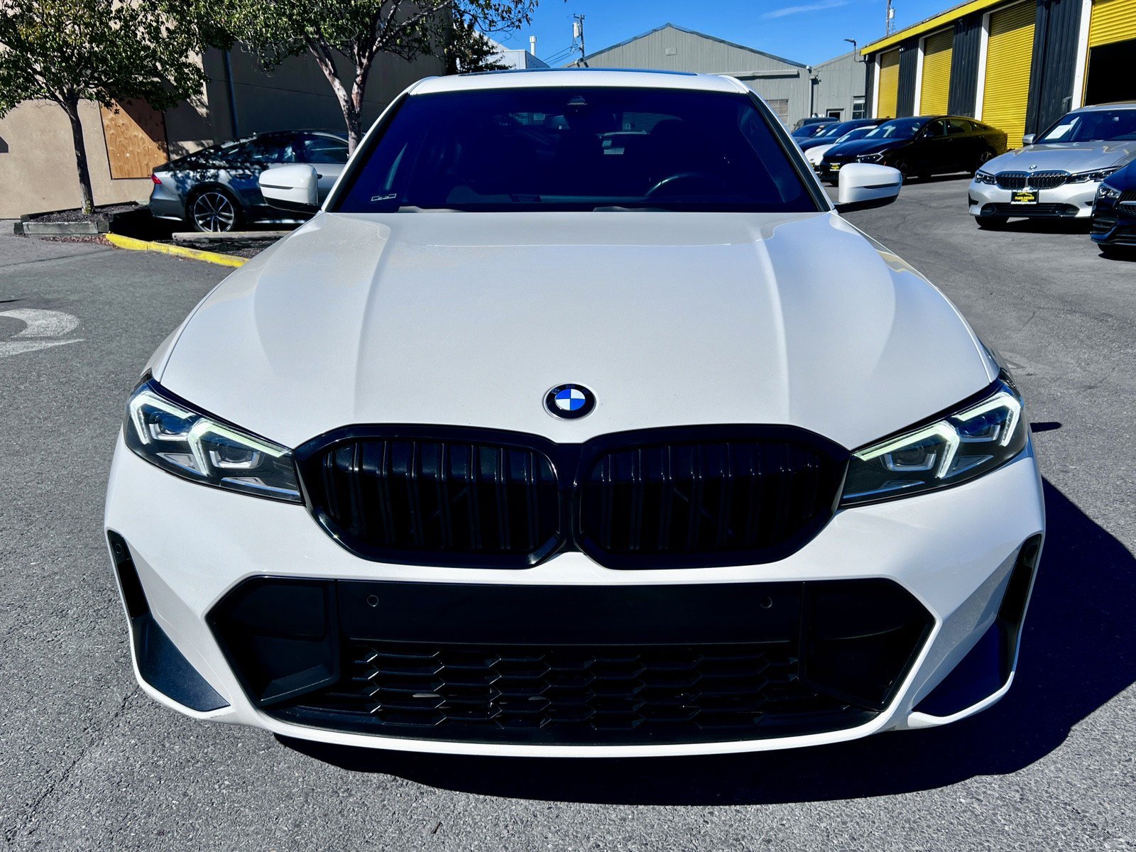 Used 2023 BMW 330i Sedan w/ M Sport Package RWD image 3